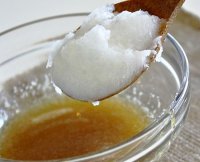 Coconut oil for face and body - the methods of application, recipes, mask