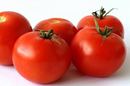 How to reduce varicose veins by means of tomatoes