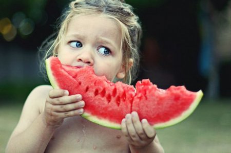 Can I eat watermelon and grapes with seeds? ..