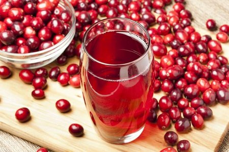 To whom and why you need to eat  cranberry