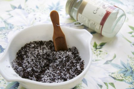 Wake Up With This Coconut + Coffee Body Scrub
